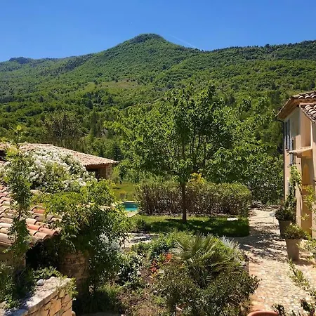 Villa Mas D'exception En Pierre Avec Piscine Et Vue La Roche-sur-le-Buis